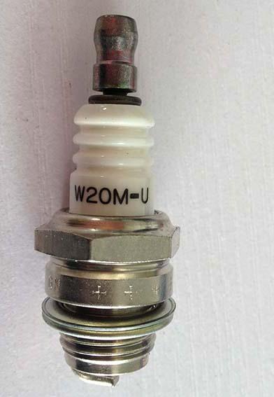 Свеча зажигания BPM6A цепной пилы травокосилки/перла WS8F/C8JY/W20MP-U/L6TC белый никель